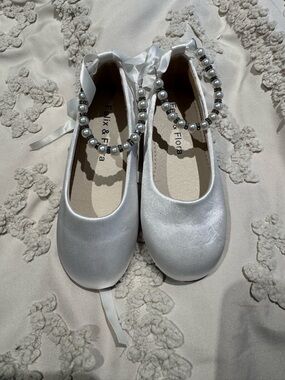 Felix & Flora Silver Pearl Ballet Flats